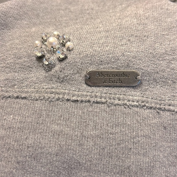 Abercrombie & Fitch New York Sweater | SIZE XS - Picture 7 of 8